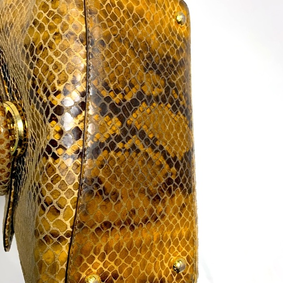 Michael Kors python print bag - Picture 6 of 14